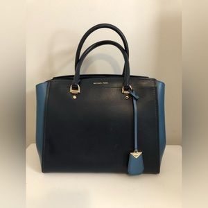 MICHAEL KORS BLUE PURSE